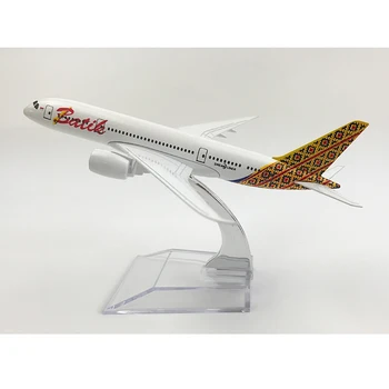 Модел самолет Batik Airlines 