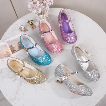 Нови обувки на принцесата на висок ток за момичета